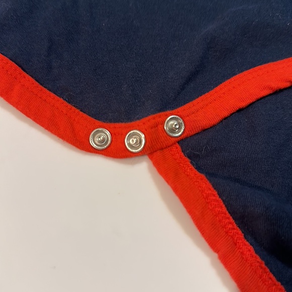 GENTLY USED BABY ONESIE DON’T MAKE ME CALL SUPERMAN SIZE 6-9 months - Picture 7 of 9